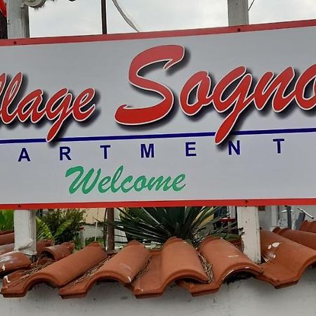 Sogno Vacanze Appartement Massa  Buitenkant foto