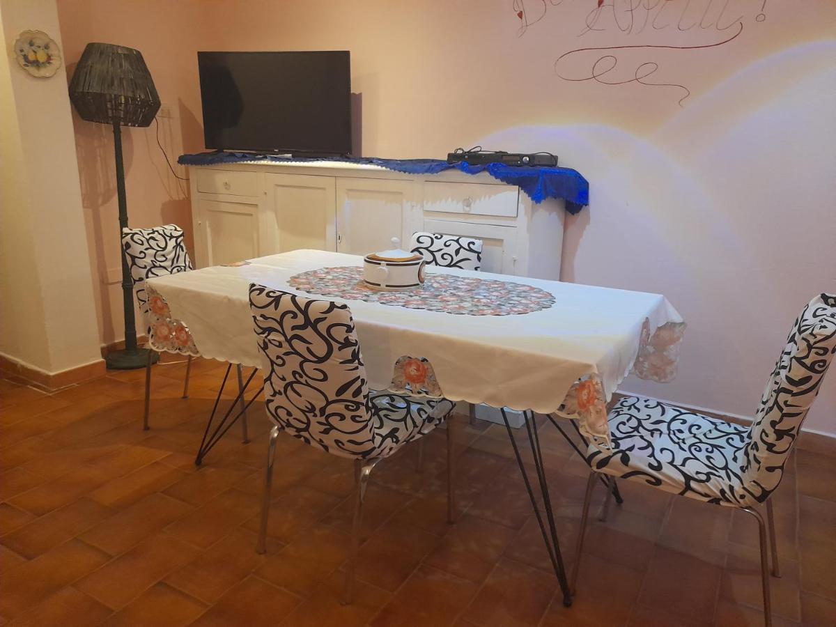 Sogno Vacanze Appartement Massa  Buitenkant foto