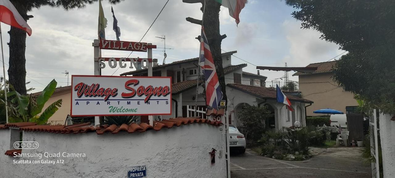 Sogno Vacanze Appartement Massa  Buitenkant foto