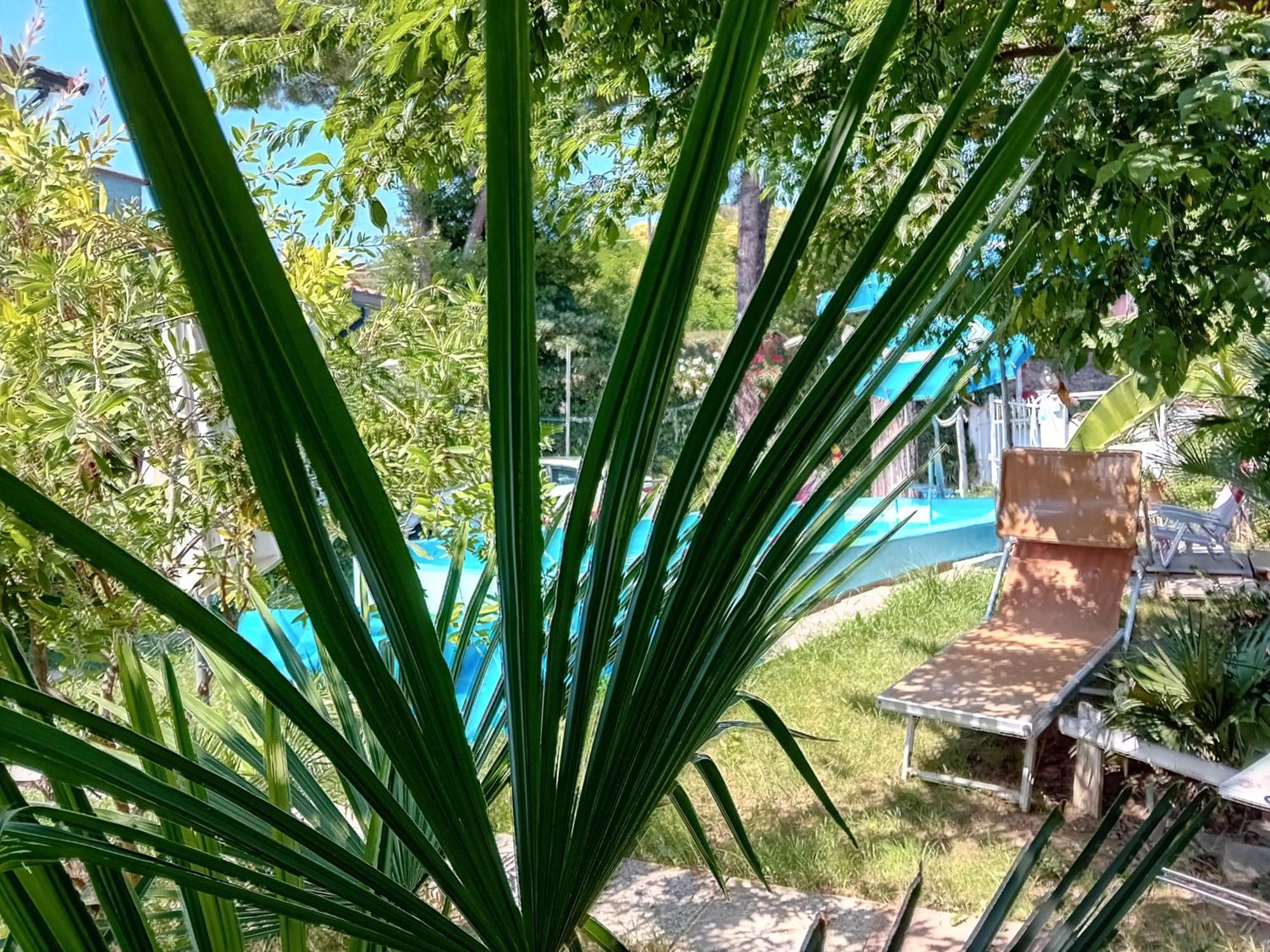 Sogno Vacanze Appartement Massa  Buitenkant foto