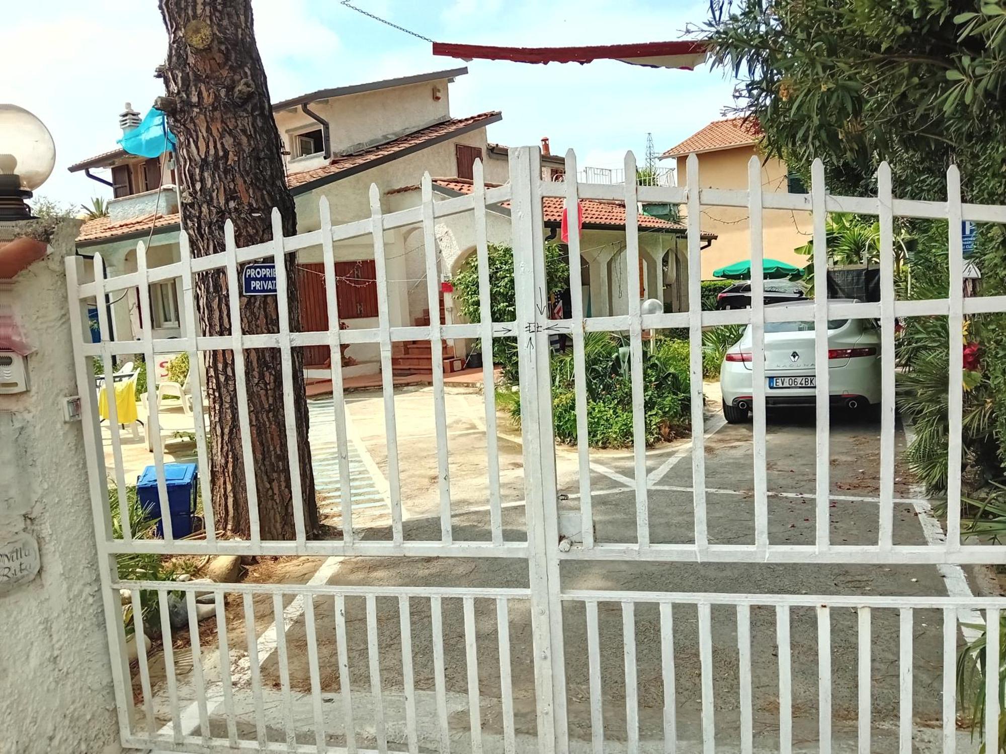 Sogno Vacanze Appartement Massa  Buitenkant foto